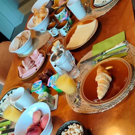 ホームステイ Fredhousedurbuy 1 デュルビュイ